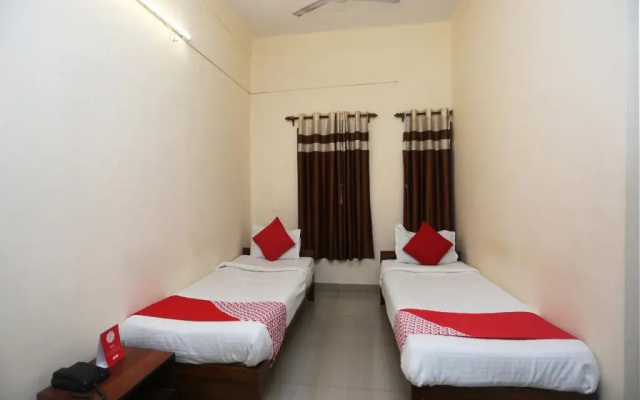 Hotel East West