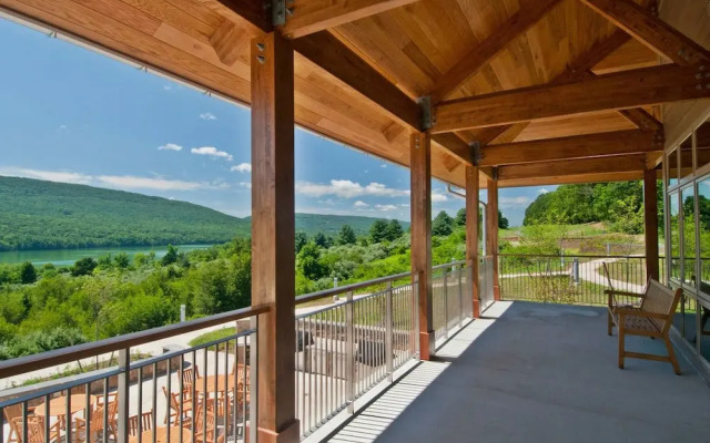Nature Inn At Bald Eagle
