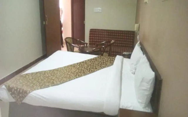 Hotel Padmini Elite