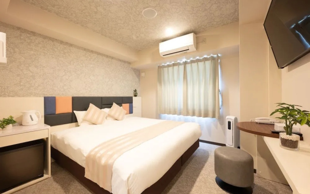 Naha Crystal Hotel