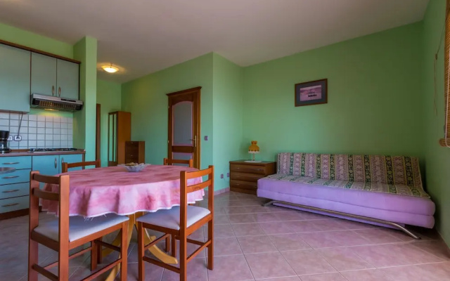 Apartments Djusi
