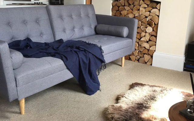 Charming 2BD Flat Cheltenham, Gloucestershire