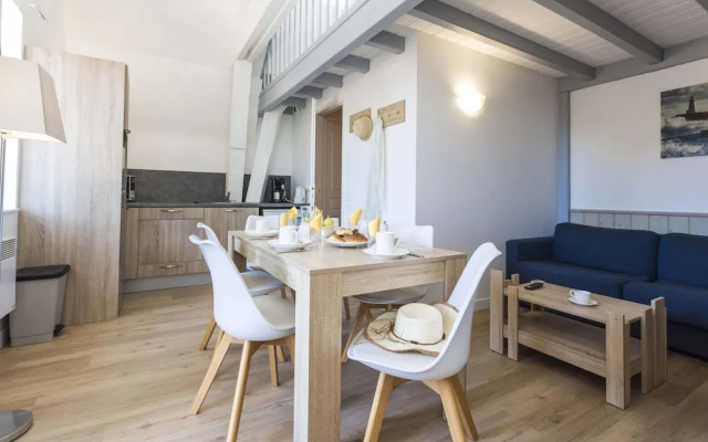 Chic Parkside Apartment