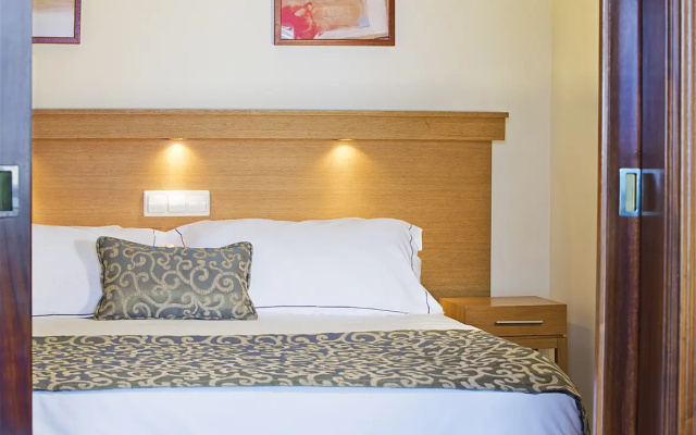 Sunset Beach Club Hotel Apartments