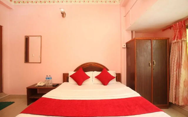 OYO 366 Hotel Anmol