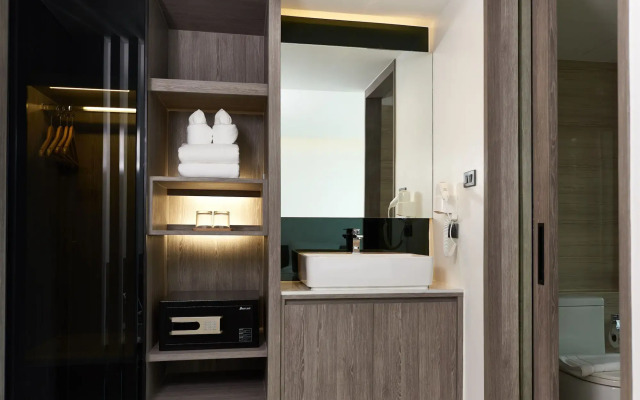 Amarin Hotel Rama 8