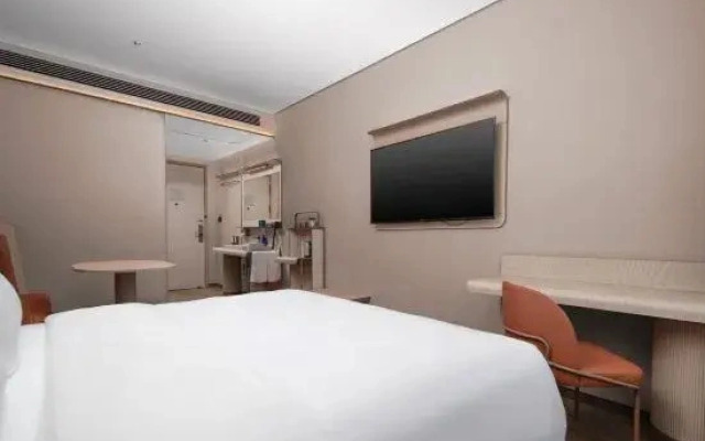 HanTing Hotel (Puyang Sports Stadium Lishan Road)