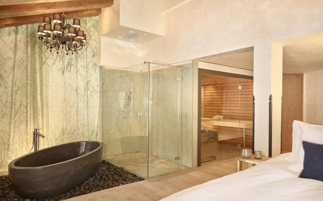 Hotel Firefly