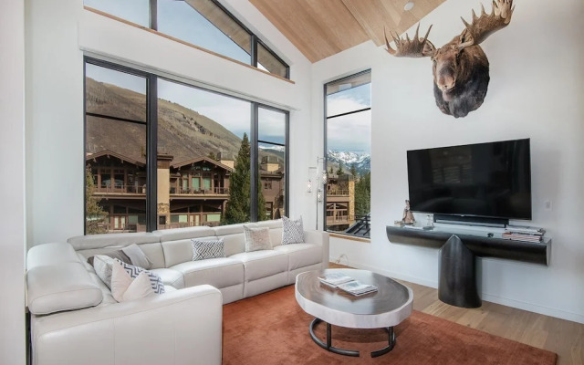 Ski Club Penthouse