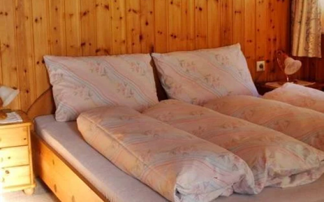 Holzknecht Ingrid, Dorf31