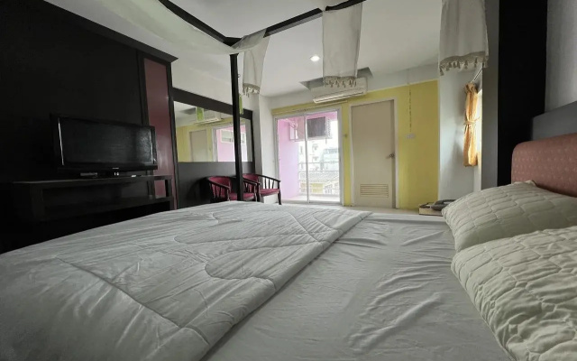 Phongsathon Mansion