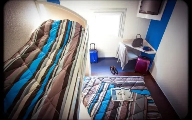 Hotel F1 Moulins sud