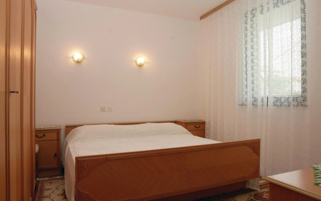 Amazing Apartment in Stinjan With 3 Bedrooms