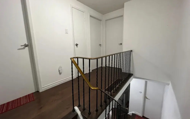 E.S.I Furnished Suites On Bay