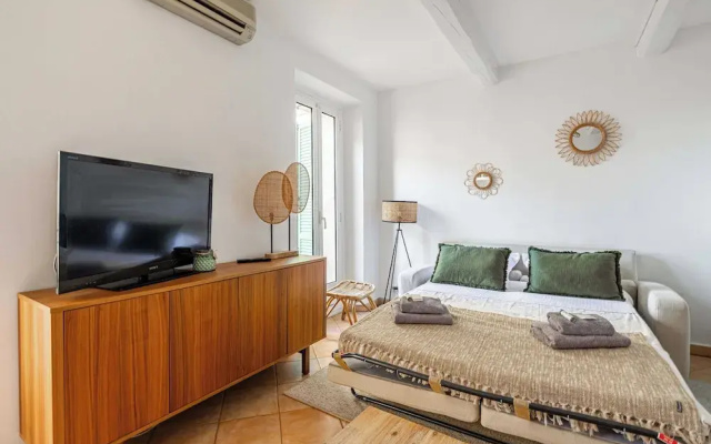 Charming Apartment in the Heart of Le Suquet