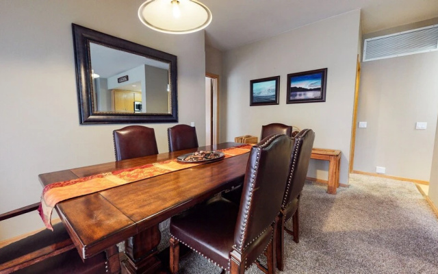 Snowcreek #859 2 Bedroom Condo