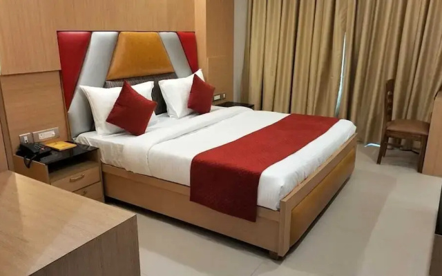 Hari's Court - Hotel and Banquet