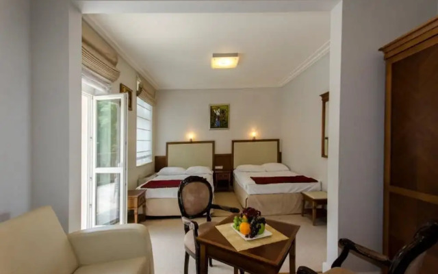 Hotel Apollo