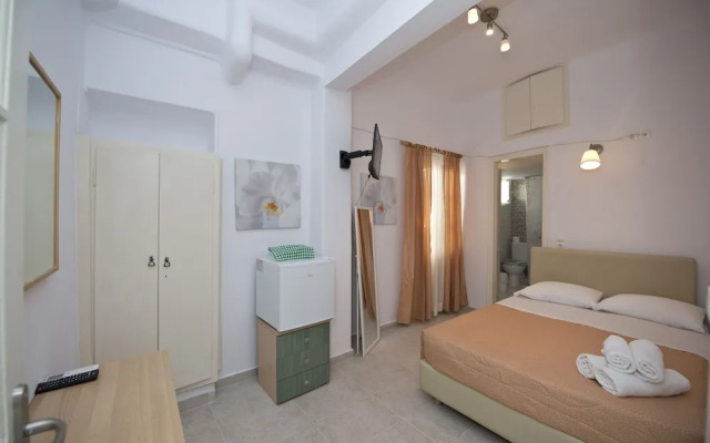 Karboni Hotel