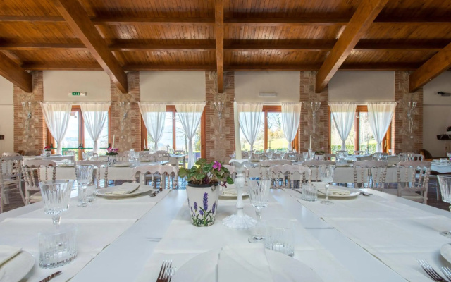 Valle Dell'Aquila Country House