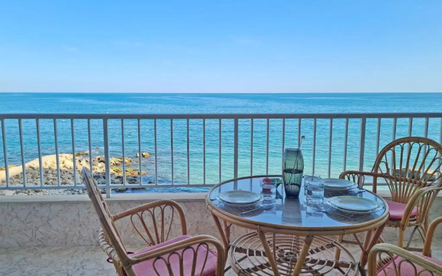 Beachside Apartment