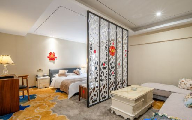 Binhu Junhua Hotel