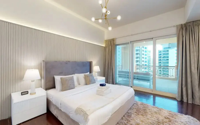 Marina Residence 1004