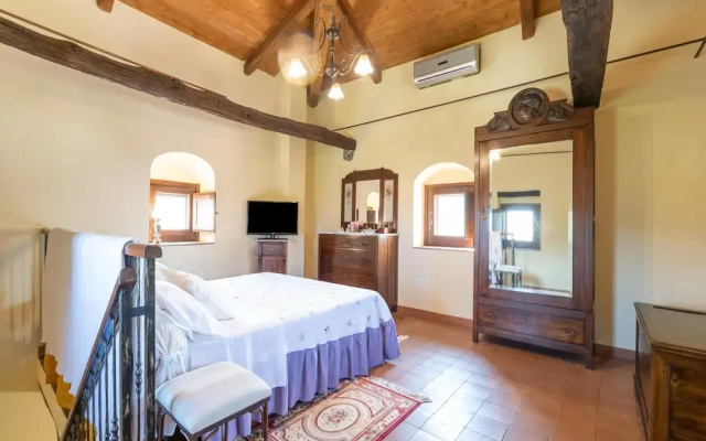 Holiday Home in Stilo With Pool & Views