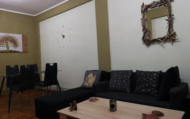 Dimitris House 8