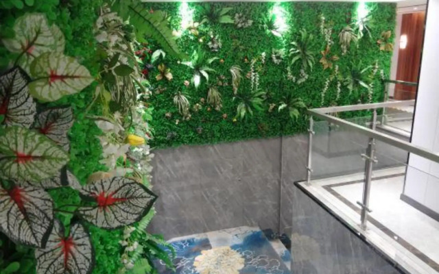 Wanting Hotel (Guangzhou Baiyun Railway Station Xinshi Baixin Plaza)