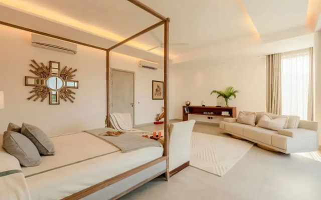 Lux 4bhk w Elevated Pool 3km to Beach Lazy Duck