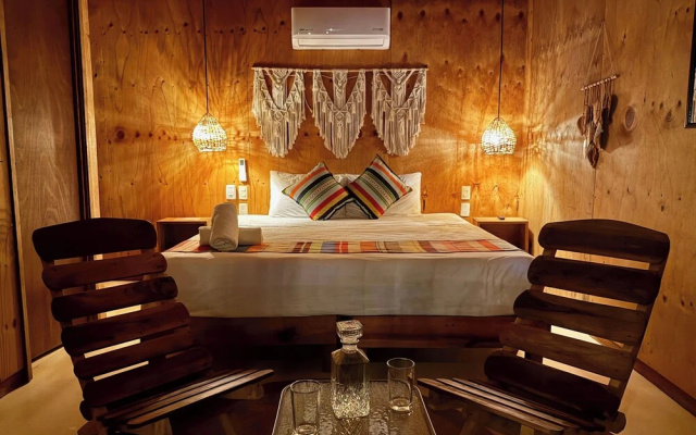 Straw hat suites La punta