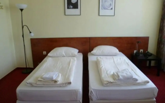 Hotel Domo