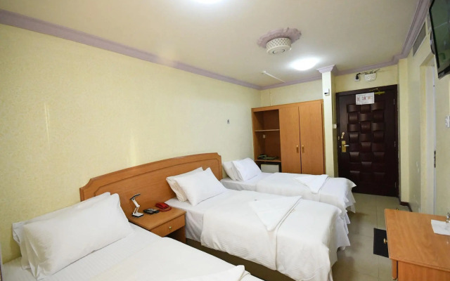 Maaeen Hotel