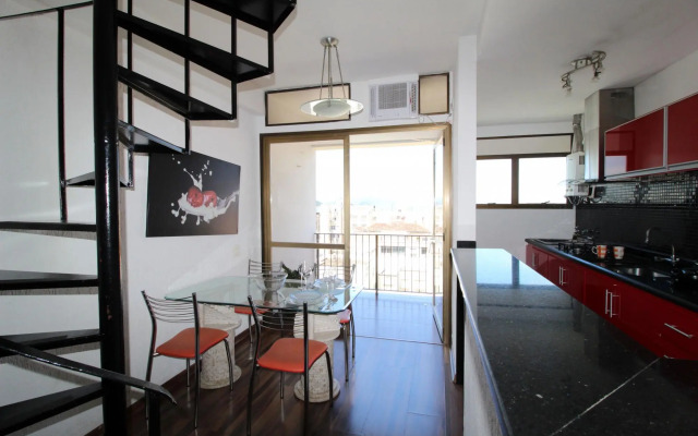 Pineapples F1106 | Copacabana Penthouse and Pool