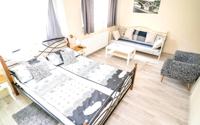 Studio in Zagreb, With Furnished Terrace and Wifi