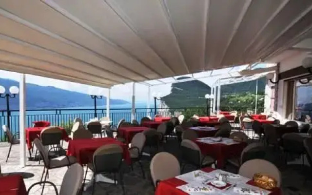 Hotel Paradiso