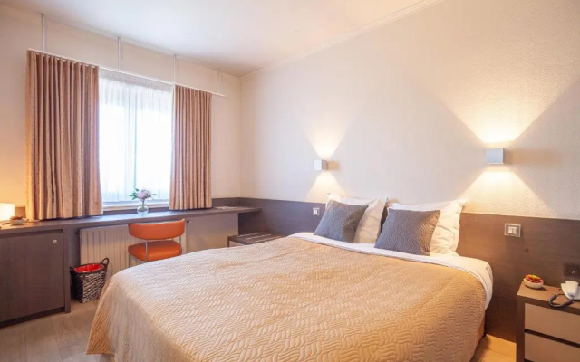 Hotel Monaco Zeebrugge Beach
