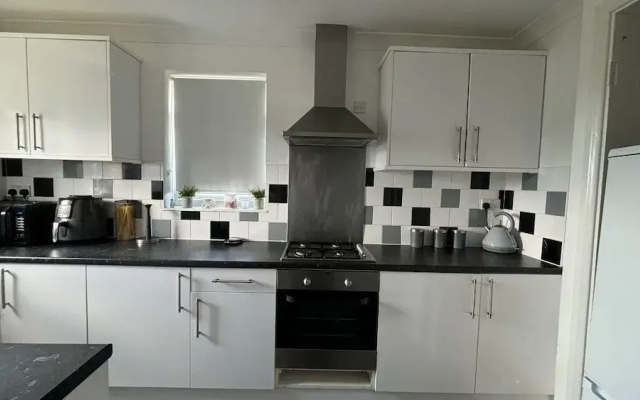 Romford Cozy Retreat