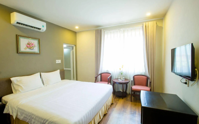 Sunflower Hotel