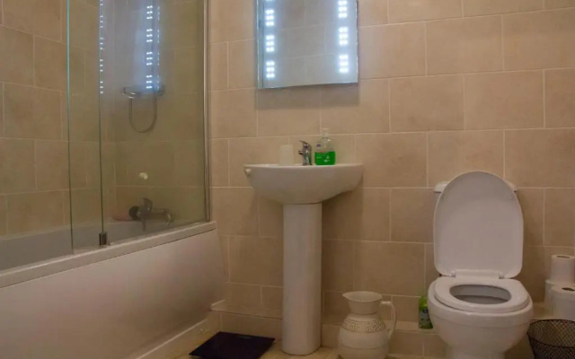 James John Hamilton House and backpacker hostel
