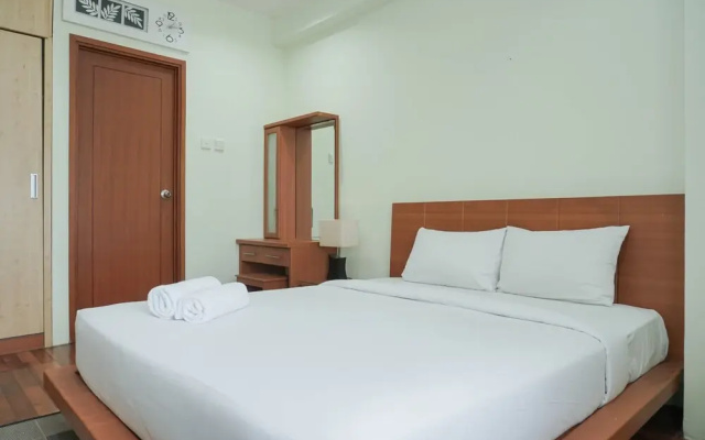 Homey and Modern with City View 2BR Poins Square Apartment
