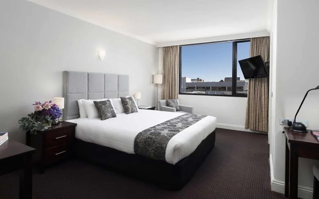 Crowne Plaza Melbourne Carlton by IHG