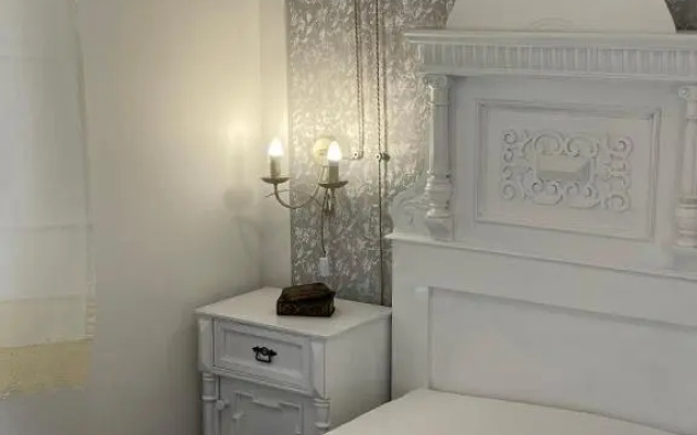 Lubenice-Rodinis Room and Apartment