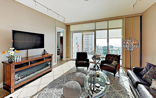 24 Edwards - 2 Br Condo
