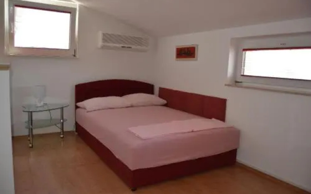 Medulin Apartment + Studio Rimac