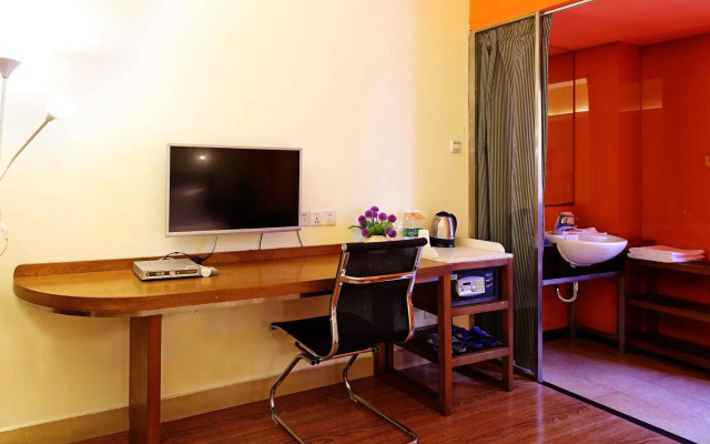 Yanjiang East Garden Inn