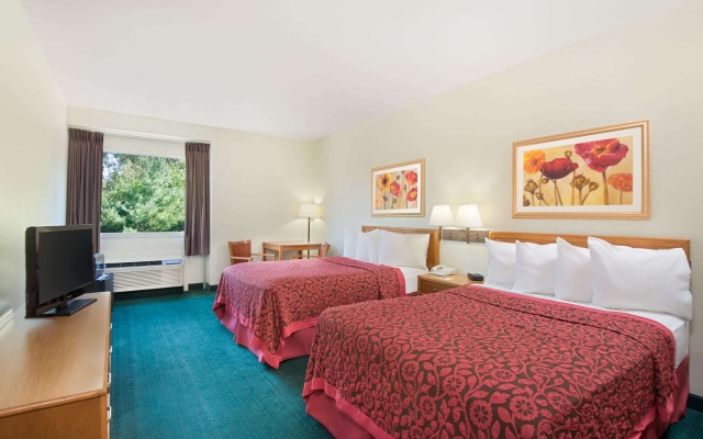 Studio 6 Suites Fremont, OH
