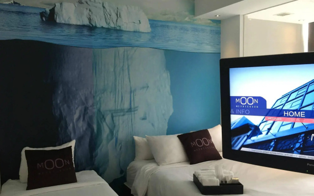 A Hotel Dickson