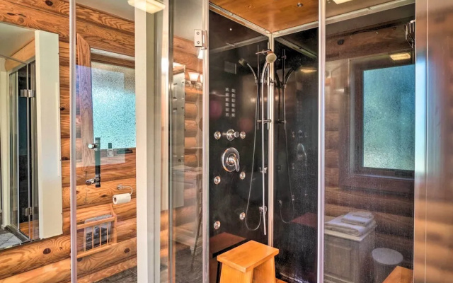 Cabin on Kenai Peninsula: Family & Group Friendly!